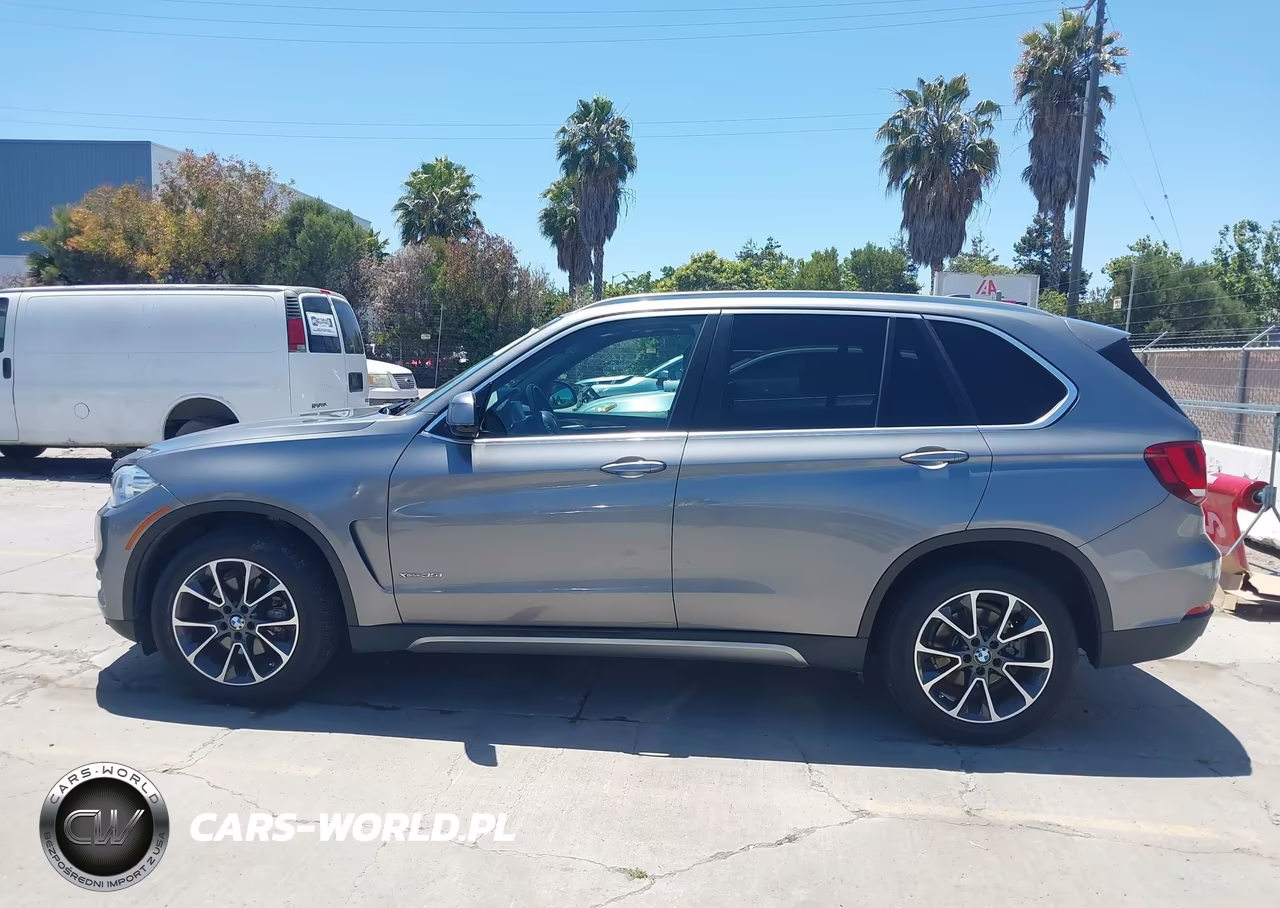 2017 BMW X5 xDrive35I VIN:5UXKR0C33H0X77318 - 14