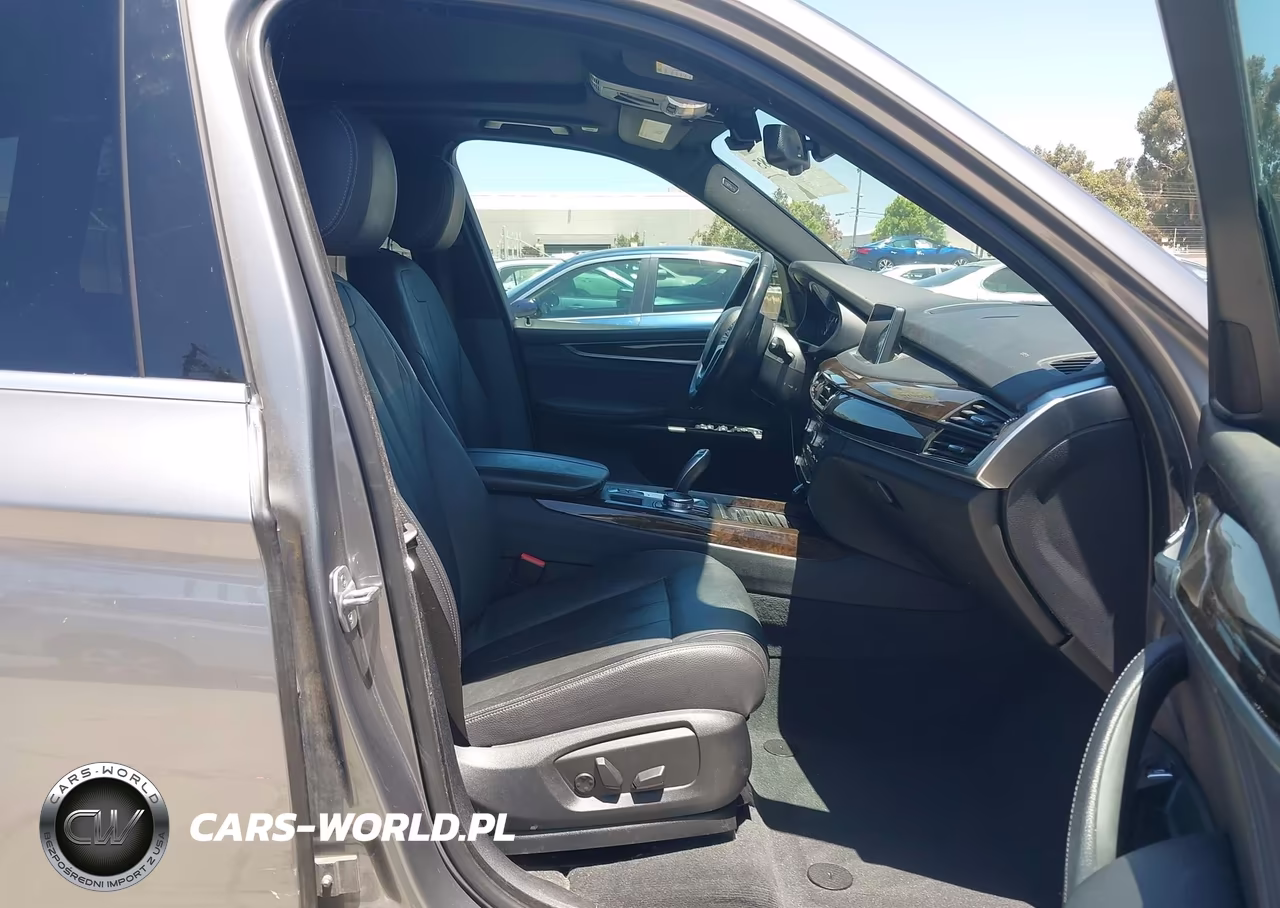 2017 BMW X5 xDrive35I VIN:5UXKR0C33H0X77318 - 5