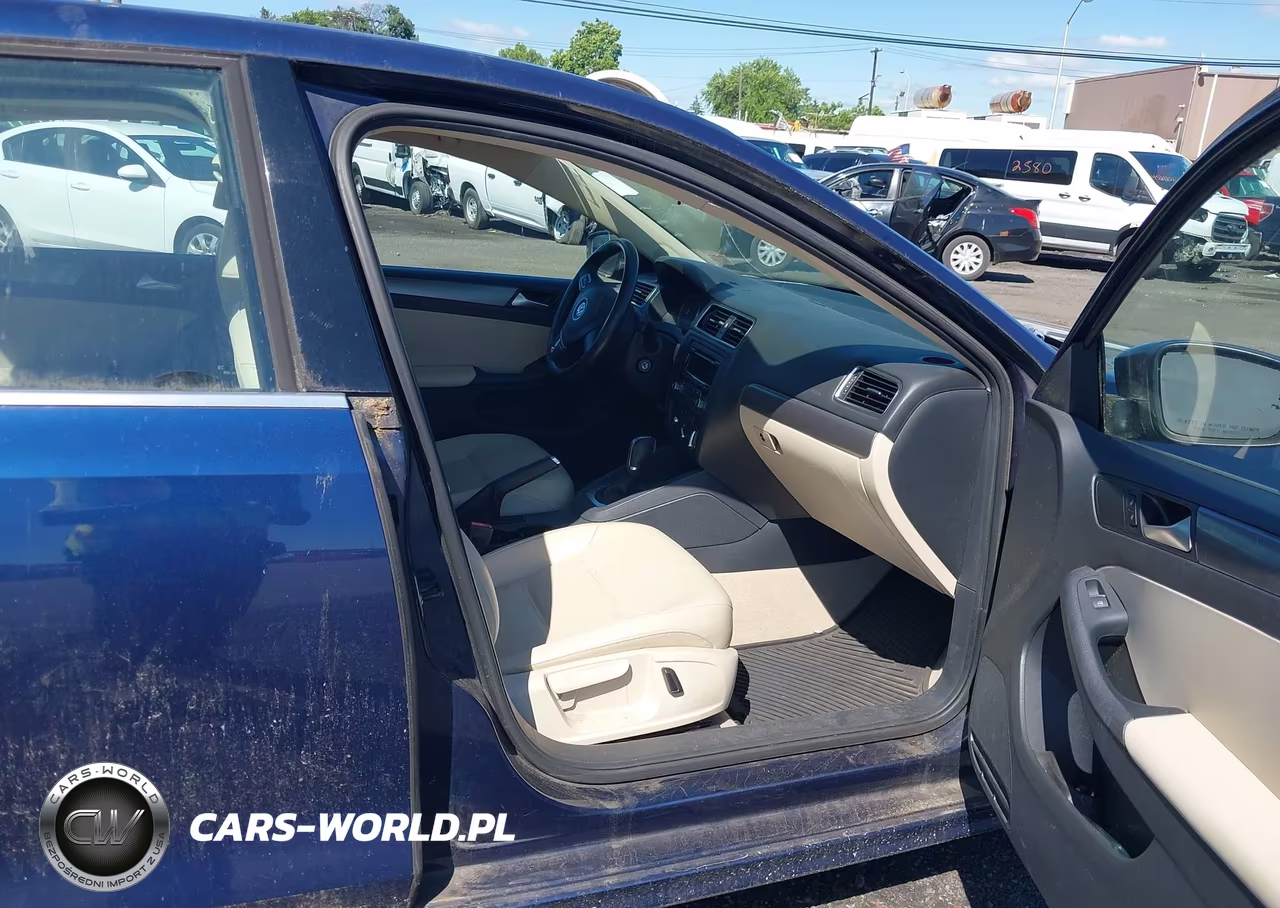 2014 Volkswagen Jetta 2.0L Tdi VIN:3VWLL7AJXEM309447 - 5