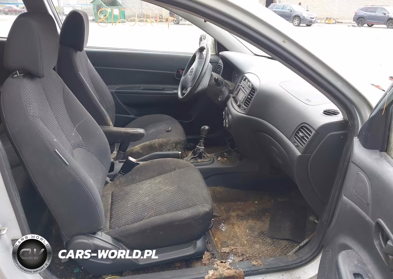 2011 Hyundai Accent Gs VIN:KMHCM3AC7BU187272 - 5