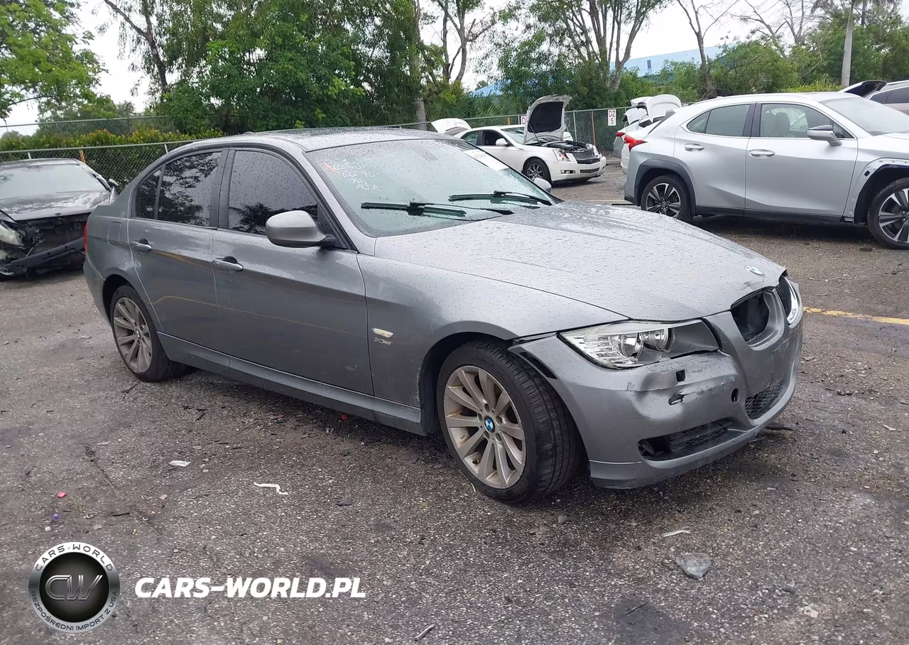 2011 BMW 328I xDrive – zdjęcie 1 z 16