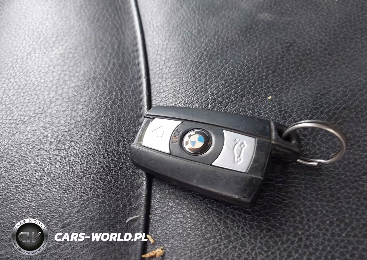 2011 BMW 328I xDrive VIN:WBAPK5C59BF126951 - 11