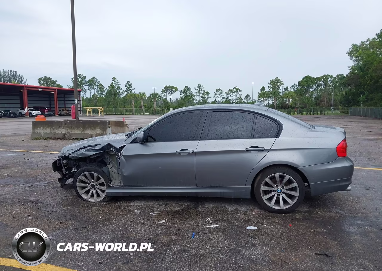 2011 BMW 328I xDrive VIN:WBAPK5C59BF126951 - 14