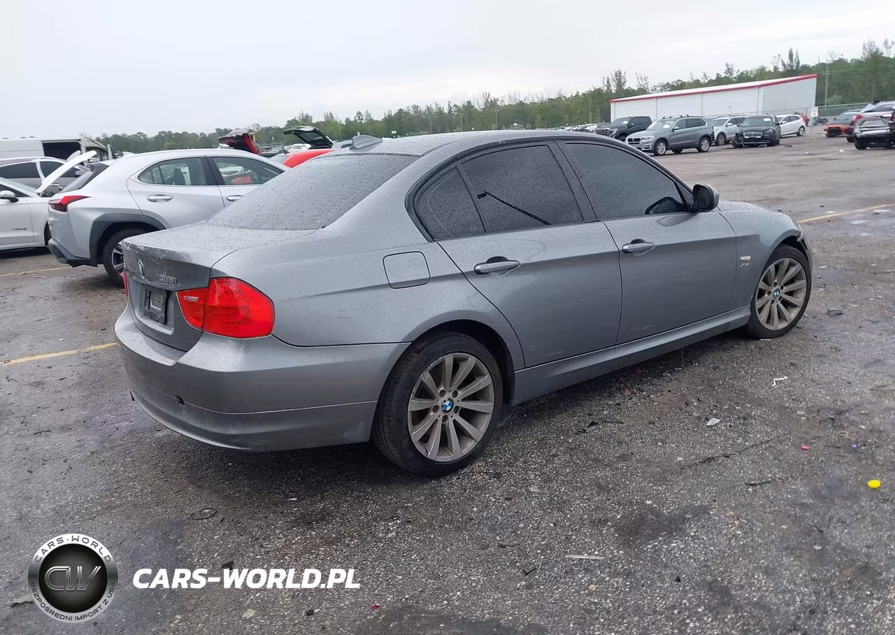 2011 BMW 328I xDrive VIN:WBAPK5C59BF126951 - 4