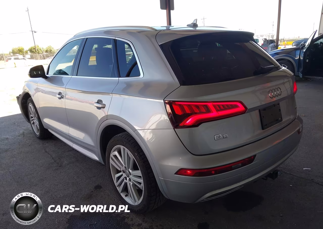 2019 Audi Q5 45 Premium VIN:WA1BNAFY5K2103218 - 3
