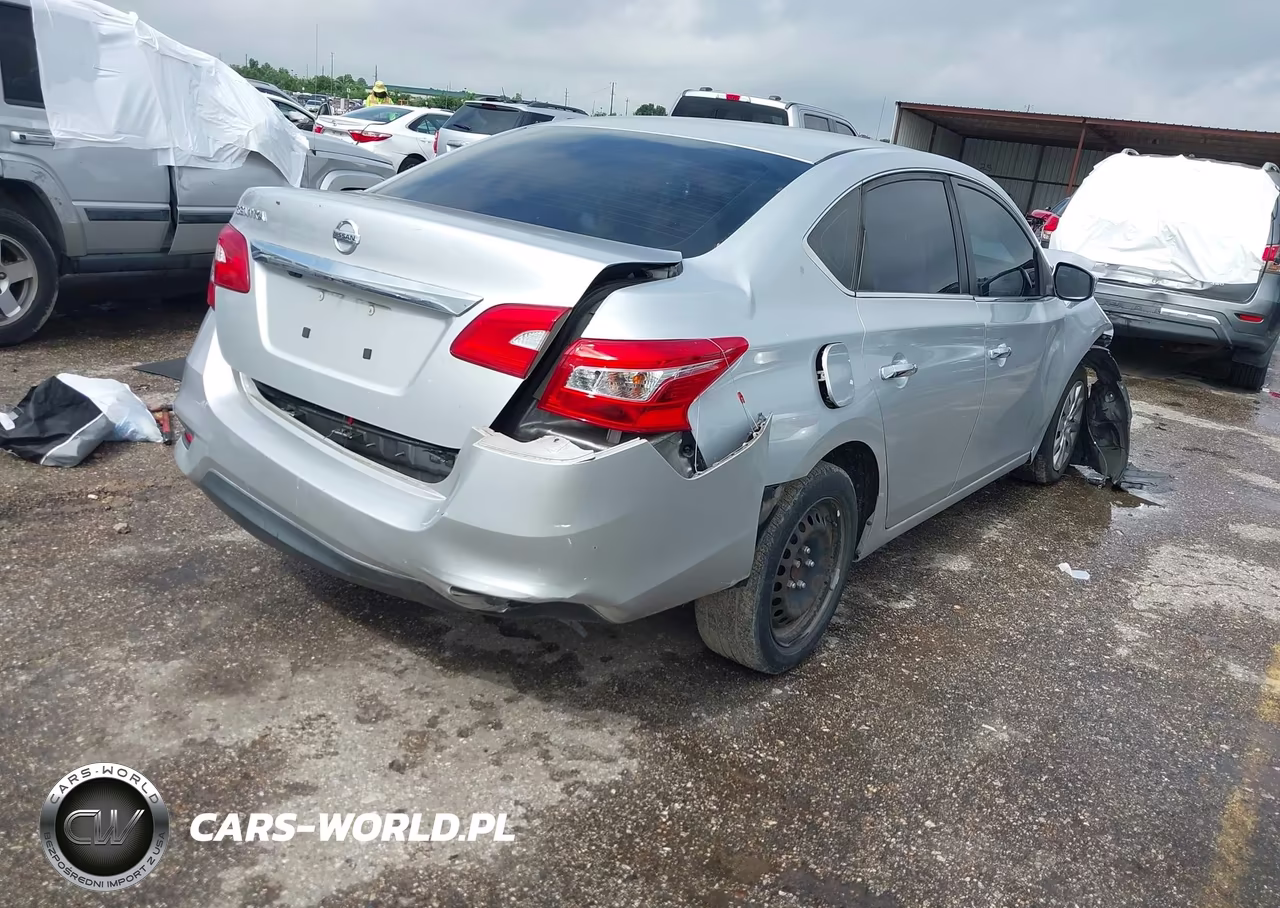 2018 Nissan Sentra S VIN:3N1AB7AP1JY254071 - 4
