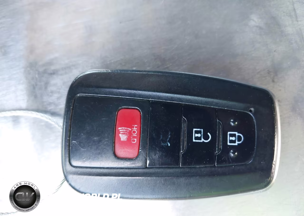 2019 Toyota Prius Limited VIN:JTDKARFU8K3070626 - 11