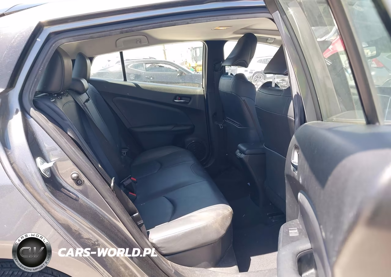 2019 Toyota Prius Limited VIN:JTDKARFU8K3070626 - 8