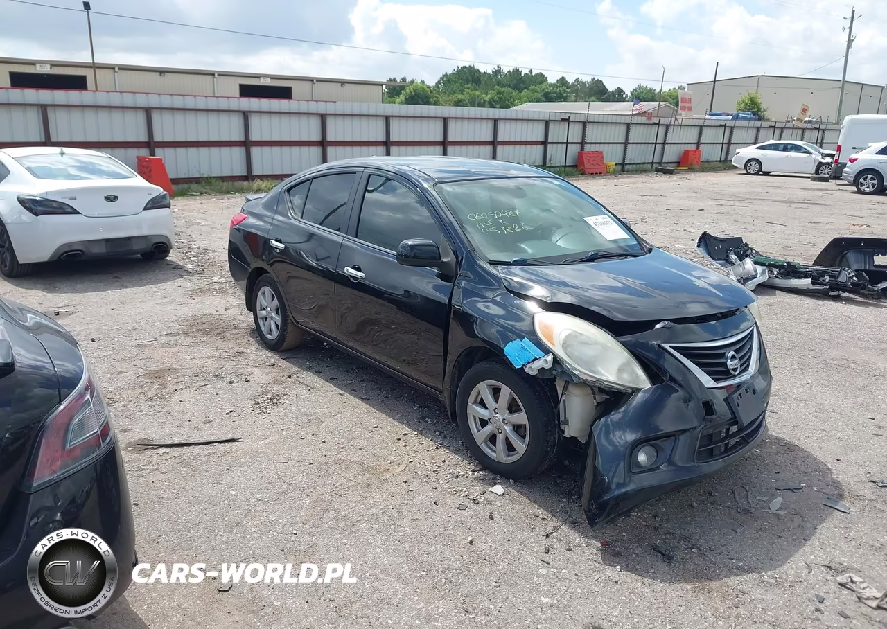 2013 Nissan Versa 1.6 Sl