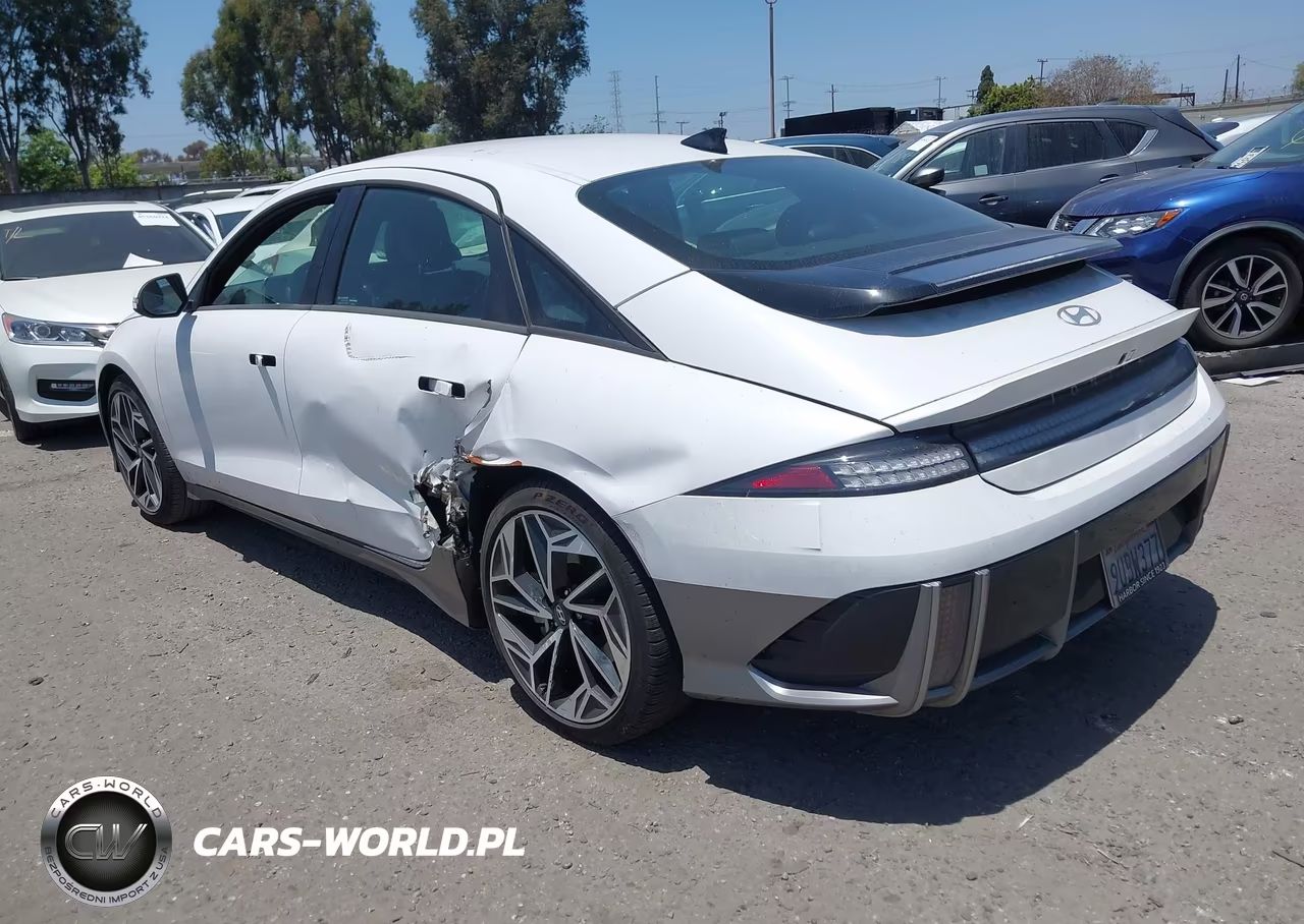 2025 Hyundai Ioniq 6 Sel VIN:KMHM34AA6SA092442 - 3