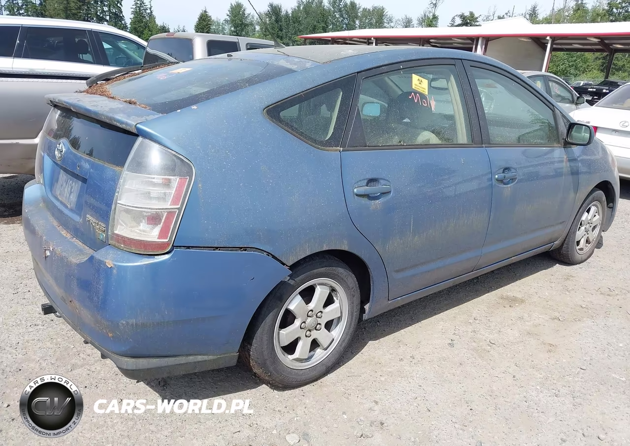 2004 Toyota Prius VIN:JTDKB20UX40064327 - 4