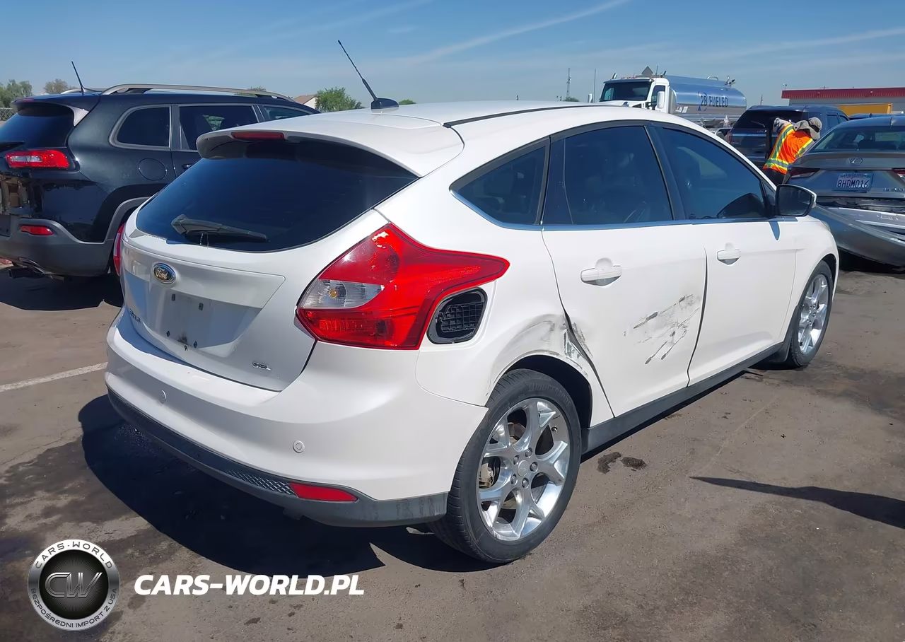 2012 Ford Focus Sel VIN:1FAHP3M22CL237058 - 4