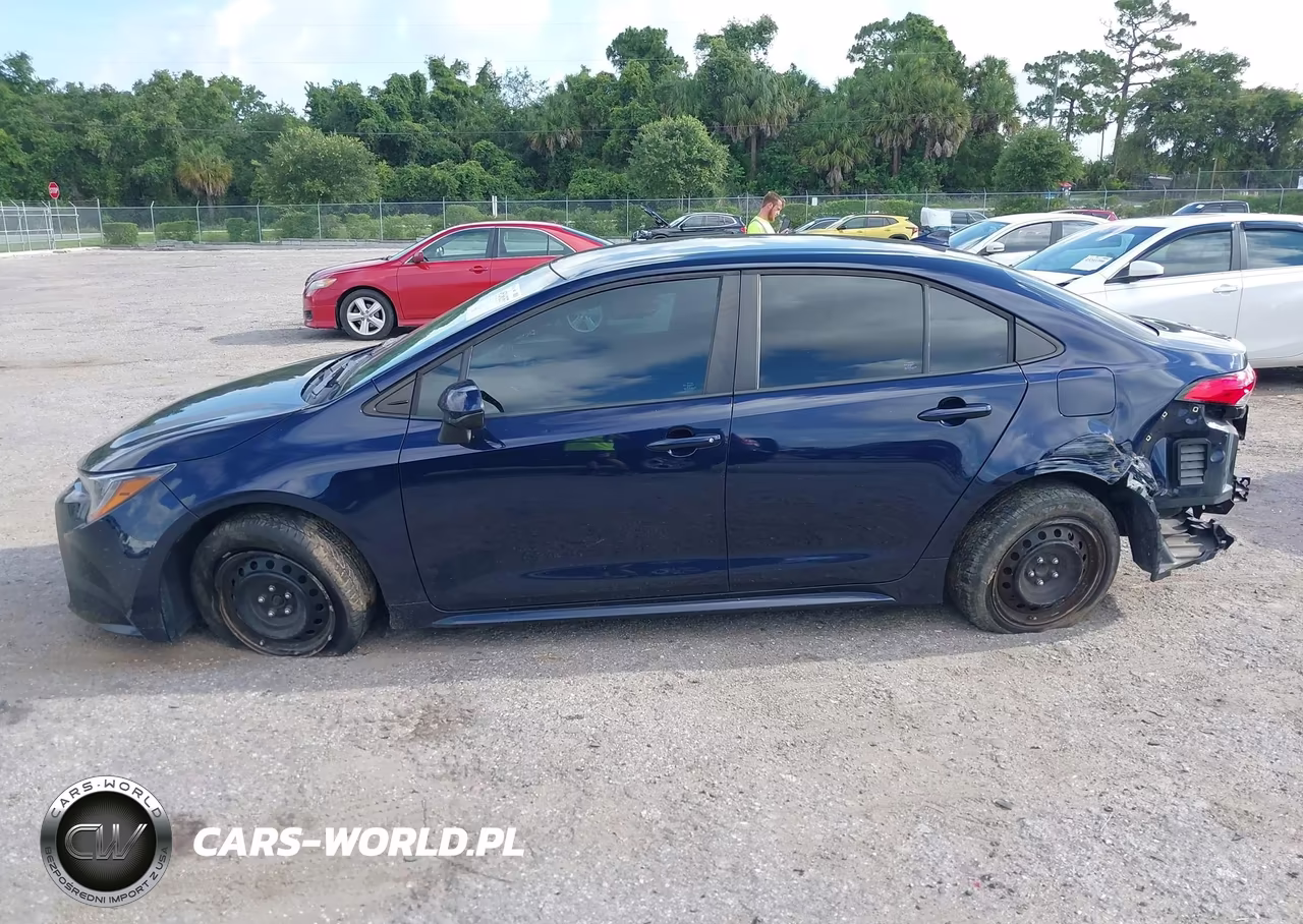 2022 Toyota Corolla Le VIN:5YFEPMAE8NP379197 - 14