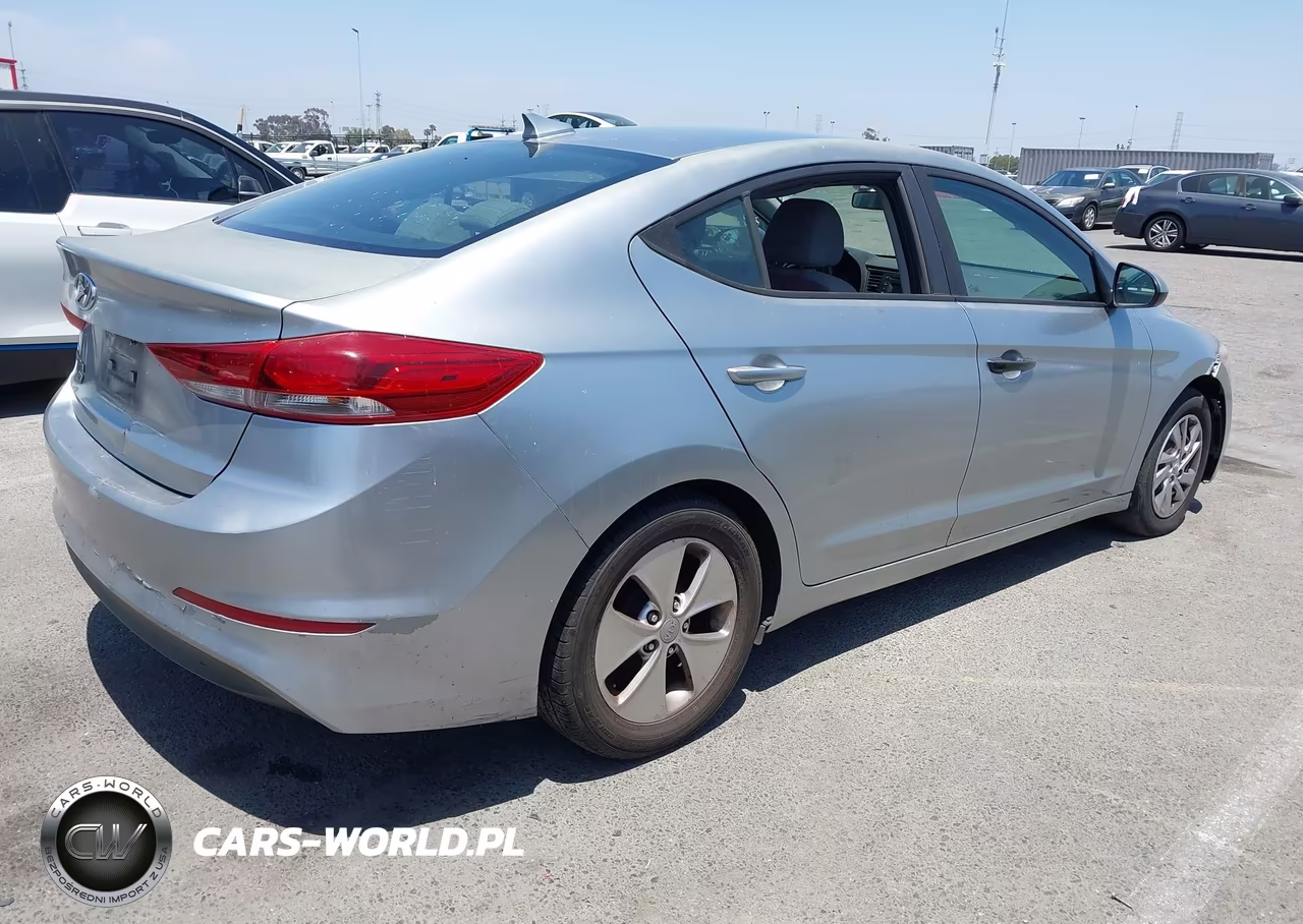 2017 Hyundai Elantra Se VIN:5NPD74LFXHH179909 - 4