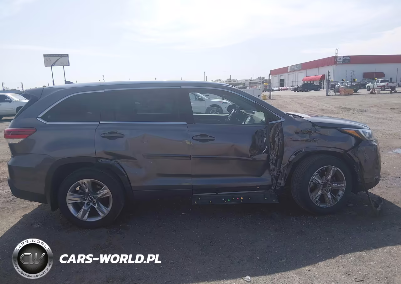 2017 Toyota Highlander Limited VIN:5TDDZRFH7HS464730 - 13
