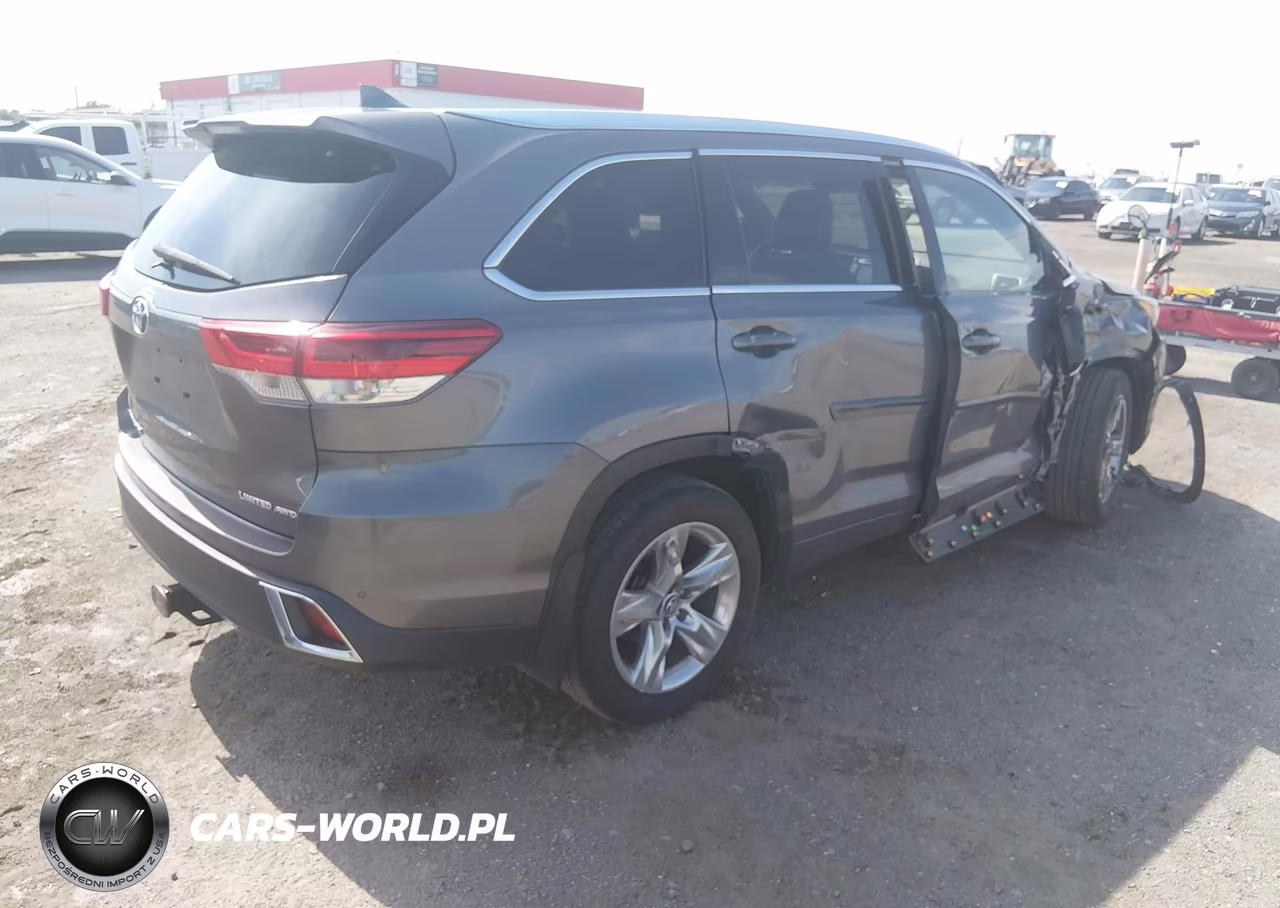 2017 Toyota Highlander Limited VIN:5TDDZRFH7HS464730 - 4
