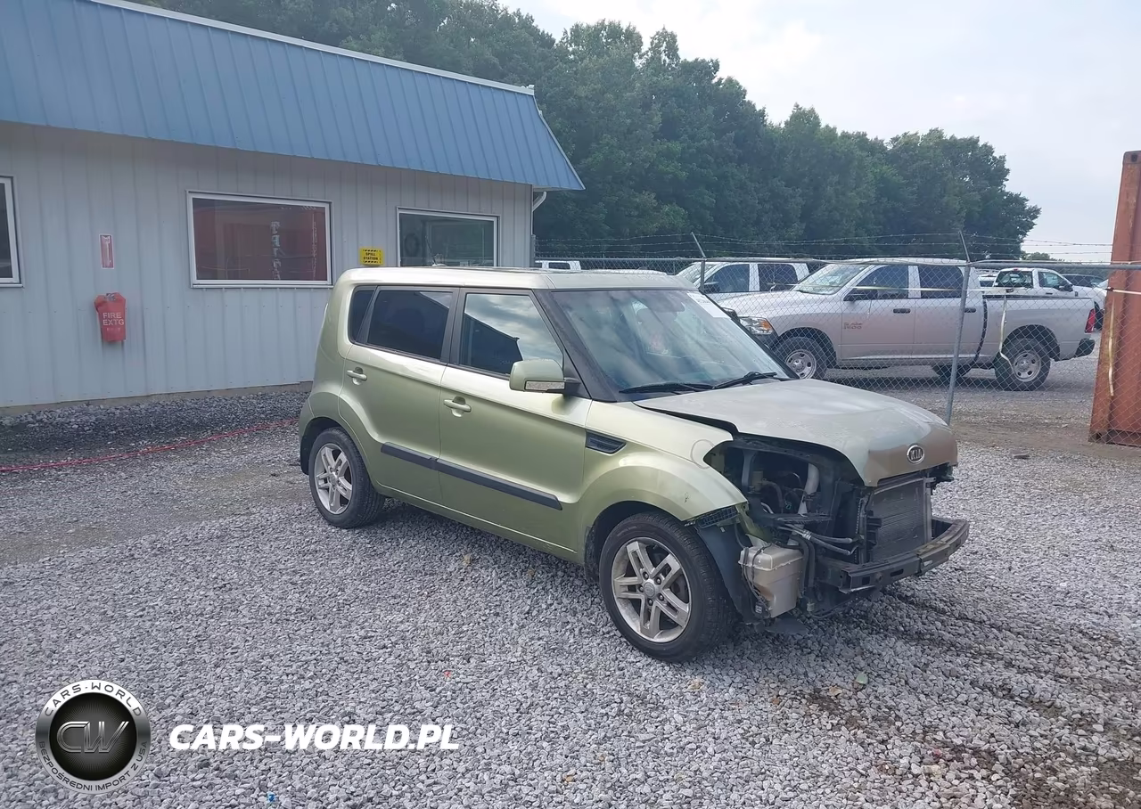 2011 Kia Soul +
