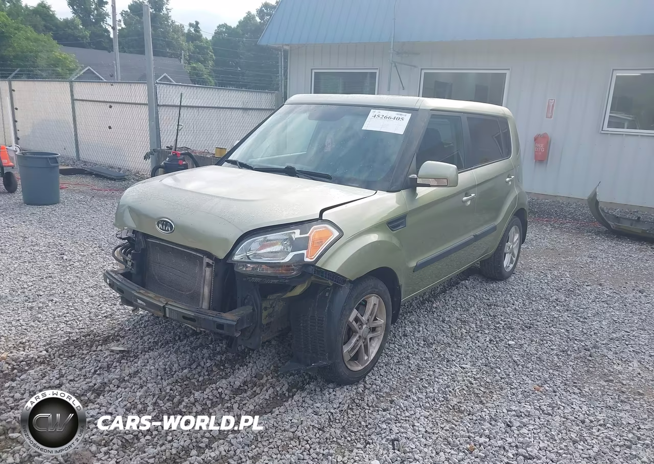 2011 Kia Soul + VIN:KNDJT2A28B7237675 - 14