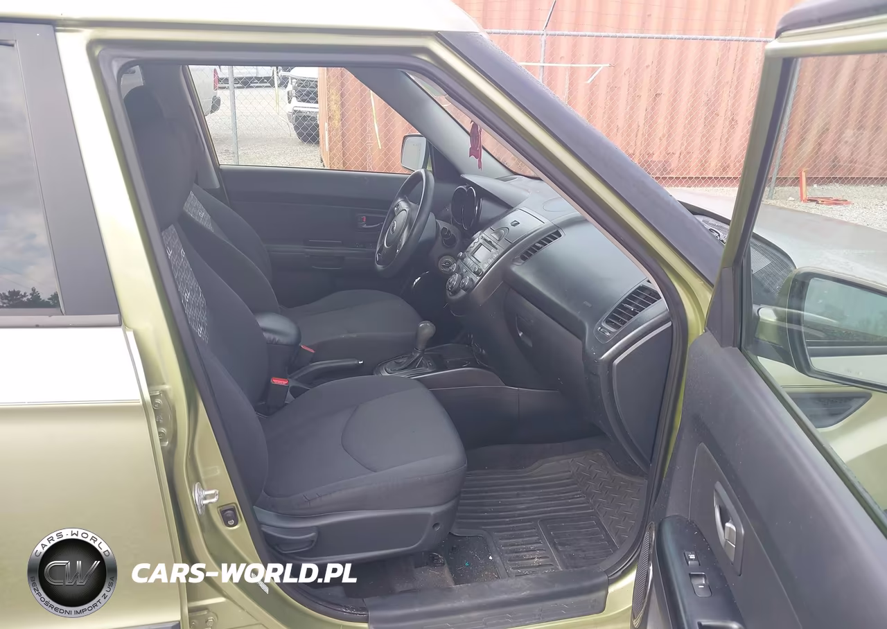 2011 Kia Soul + VIN:KNDJT2A28B7237675 - 5