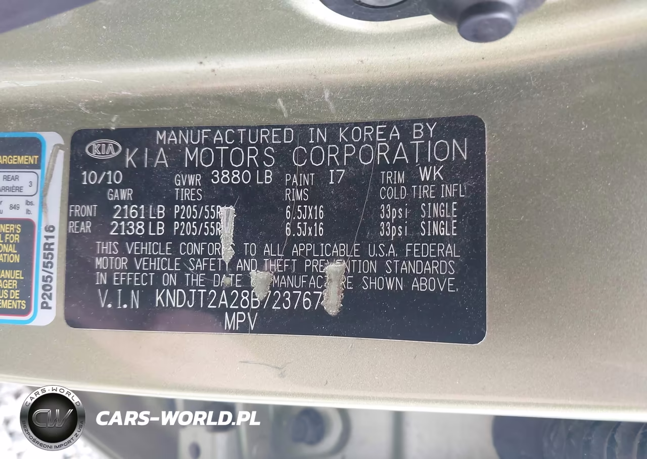 2011 Kia Soul + VIN:KNDJT2A28B7237675 - 9