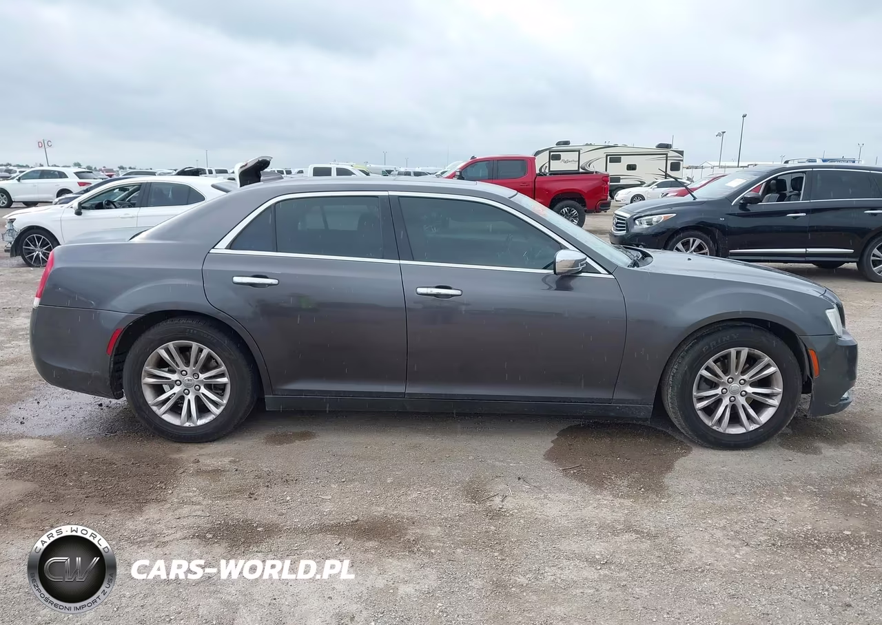 2016 Chrysler 300C VIN:2C3CCAEG0GH207515 - 13