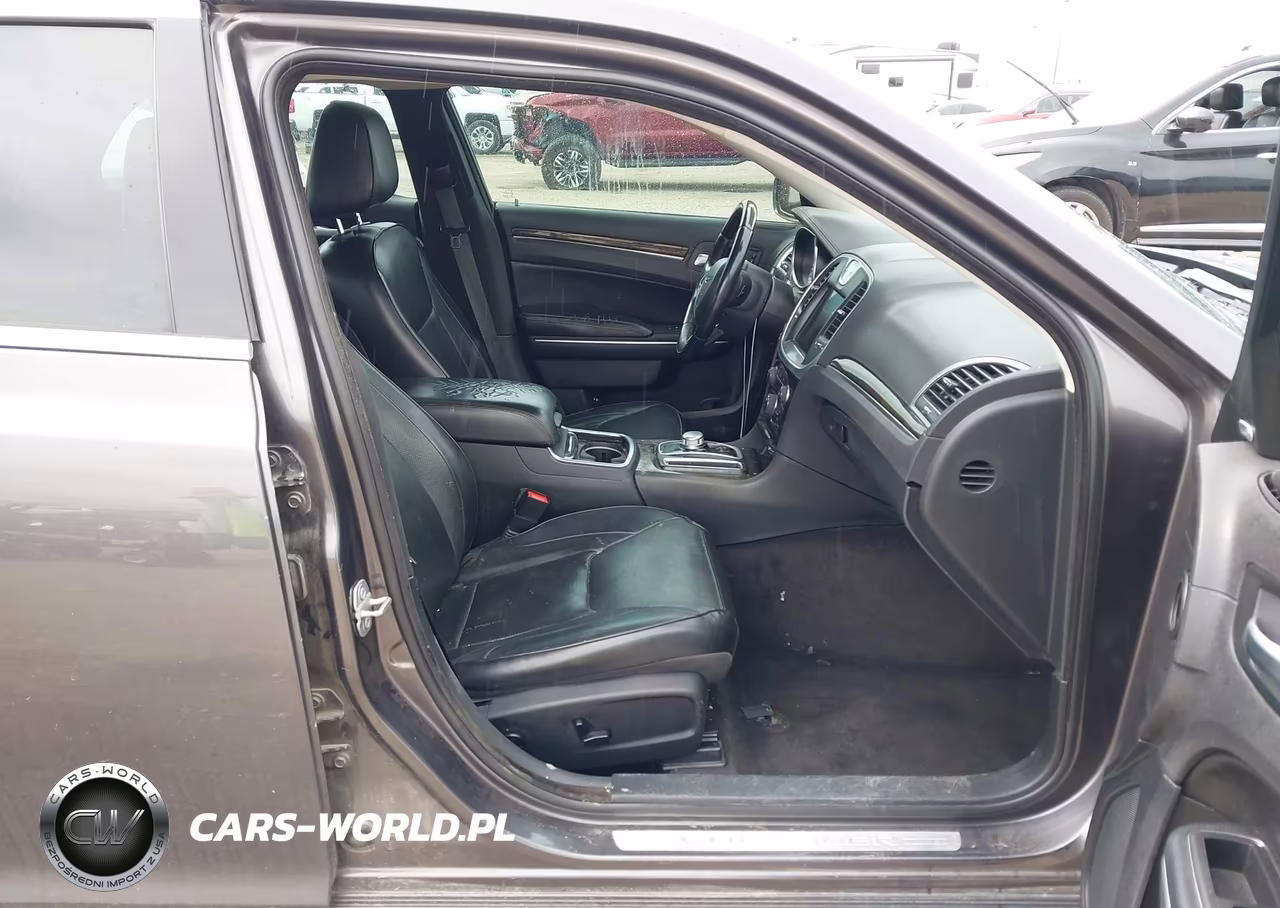 2016 Chrysler 300C VIN:2C3CCAEG0GH207515 - 5