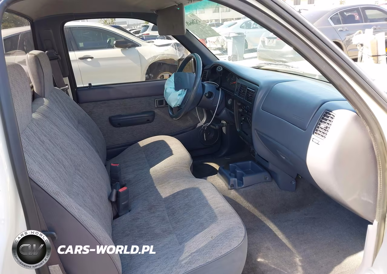1998 Toyota Tacoma VIN:4TANL42N9WZ112308 - 5