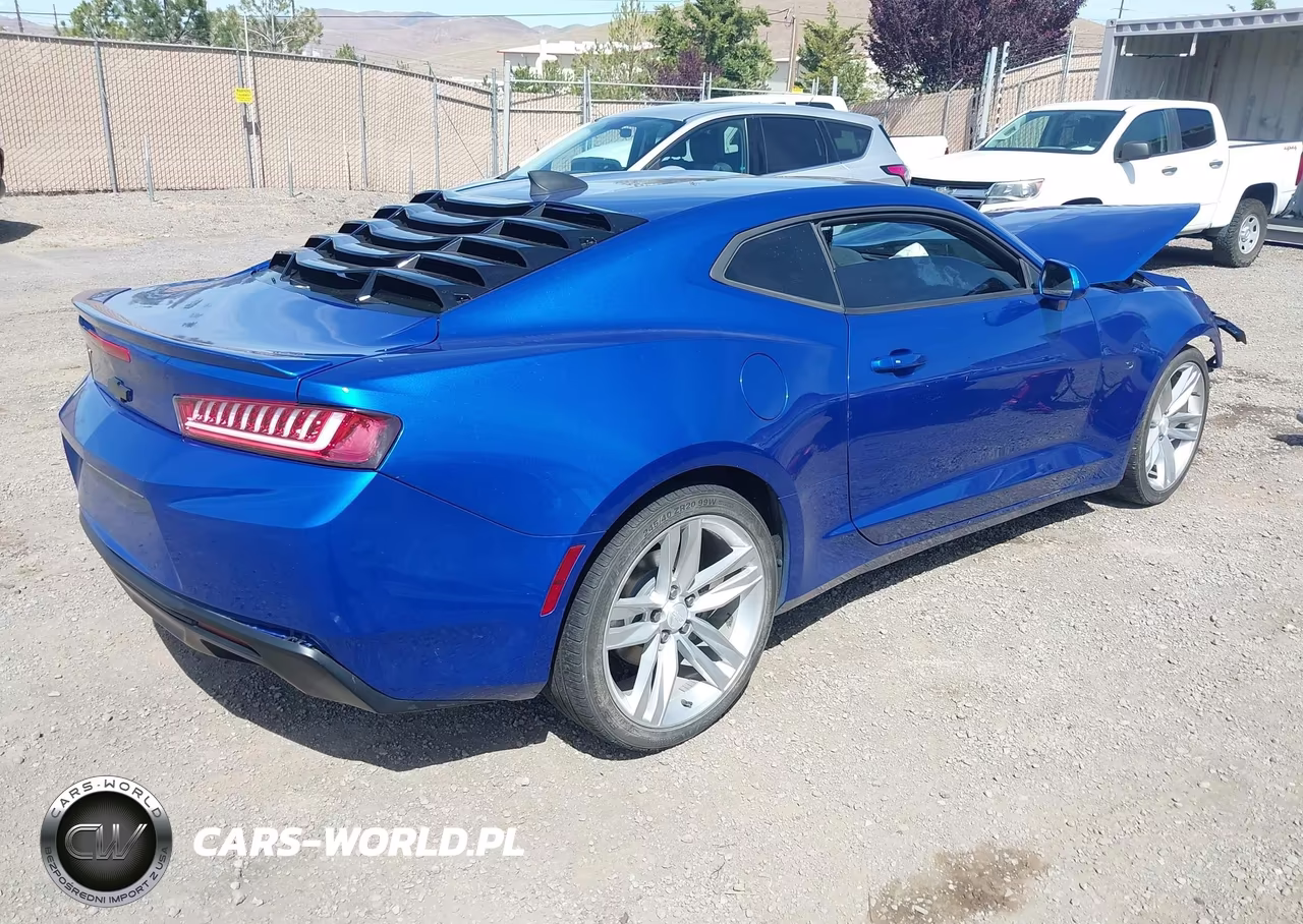 2017 Chevrolet Camaro 1Lt VIN:1G1FB1RS9H0101492 - 4