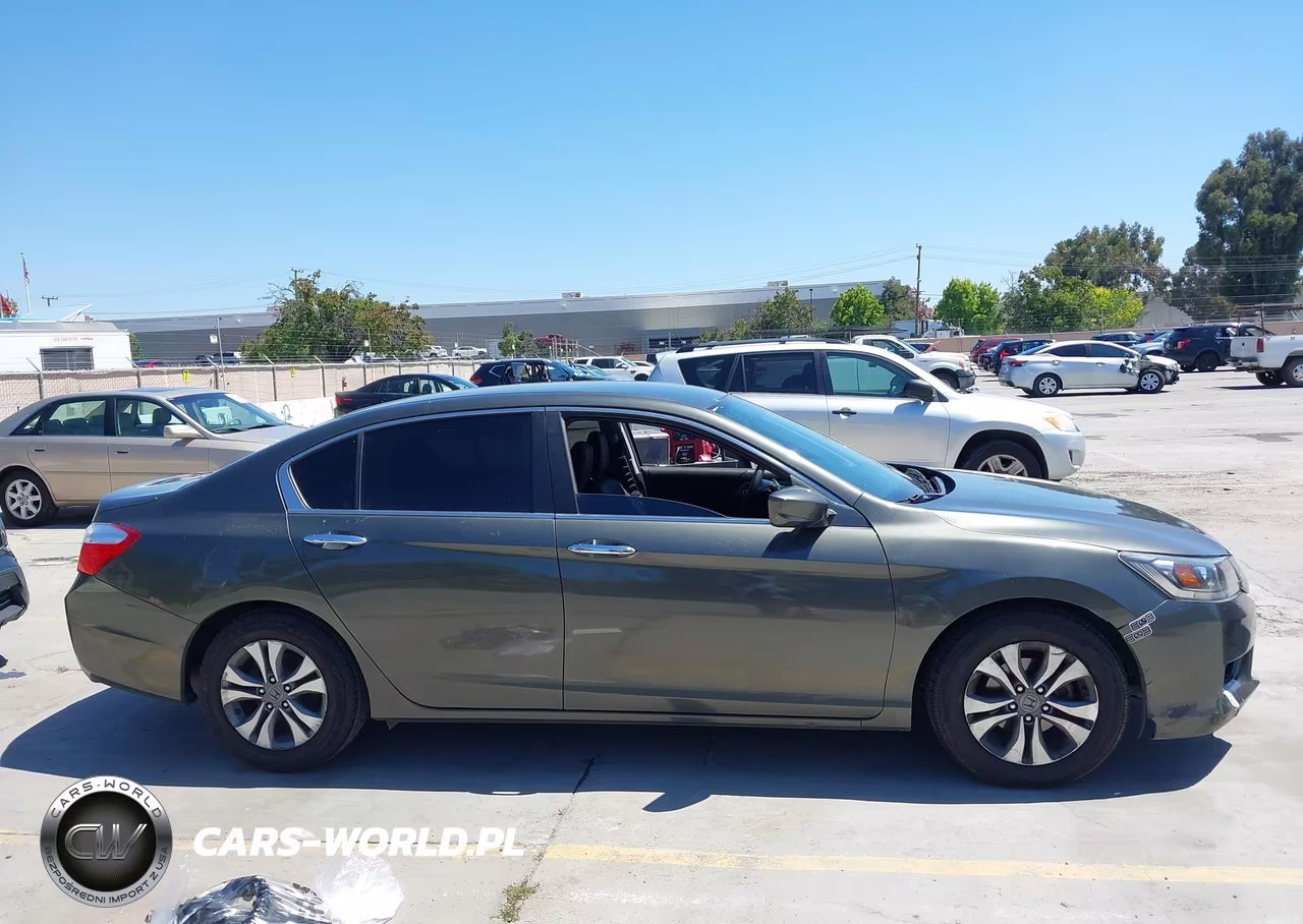 2015 Honda Accord Lx VIN:1HGCR2F31FA040379 - 13