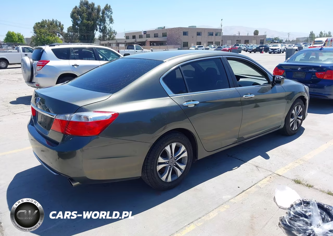 2015 Honda Accord Lx VIN:1HGCR2F31FA040379 - 4