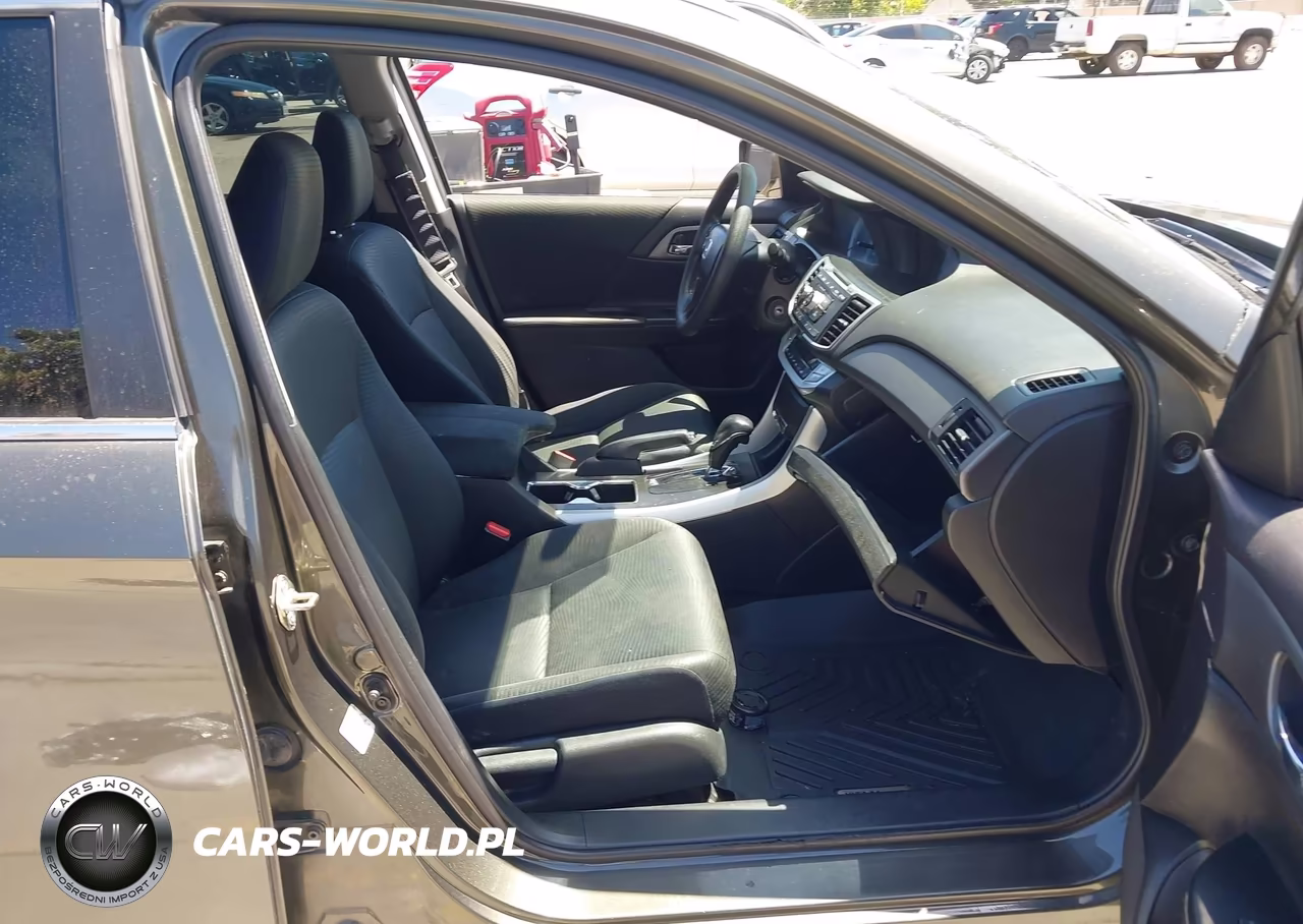 2015 Honda Accord Lx VIN:1HGCR2F31FA040379 - 5