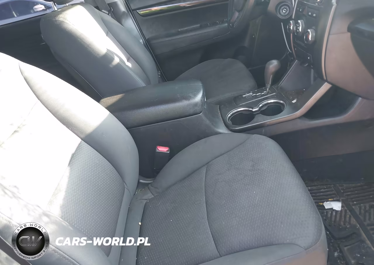 2013 Kia Sorento Lx VIN:5XYKT3A66DG380174 - 5