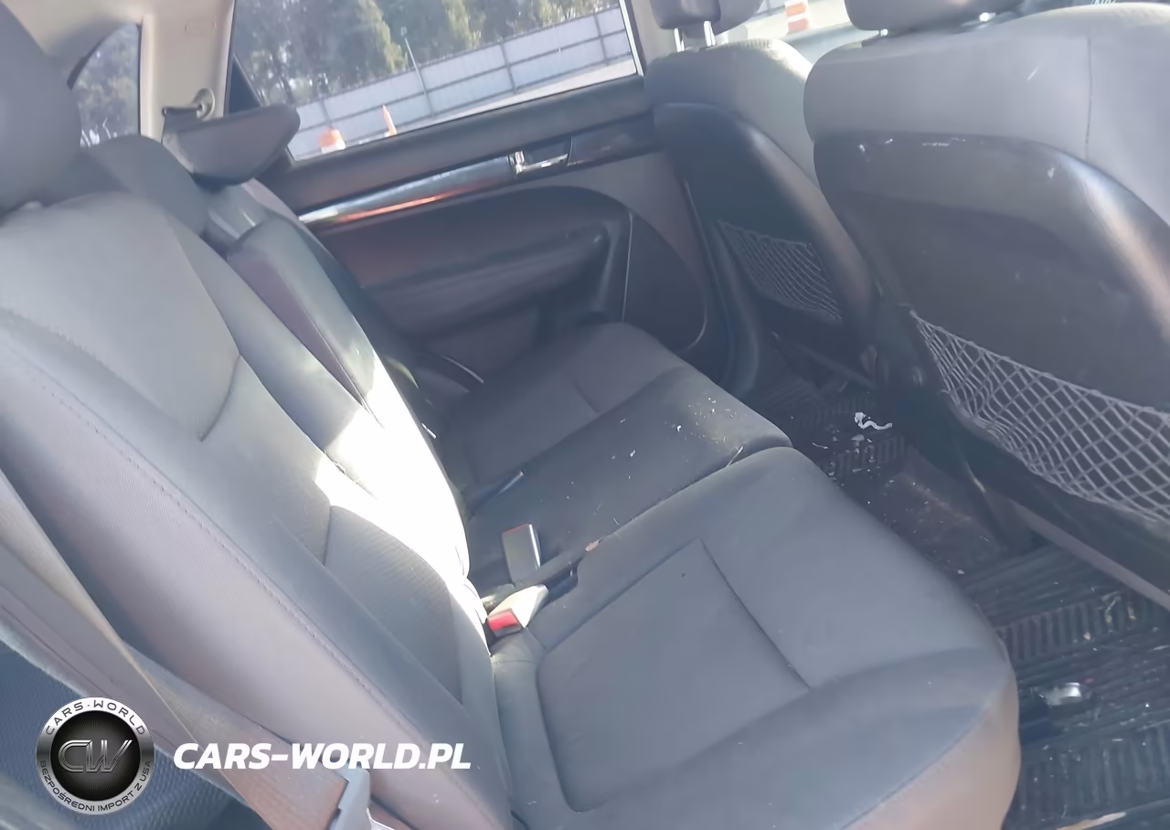 2013 Kia Sorento Lx VIN:5XYKT3A66DG380174 - 8