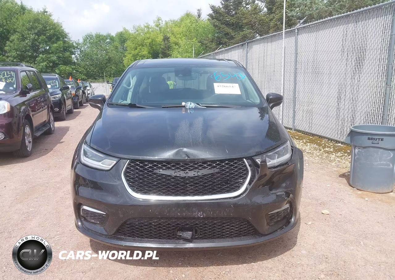 2023 Chrysler Pacifica Touring L VIN:2C4RC1BG9PR615936 - 12