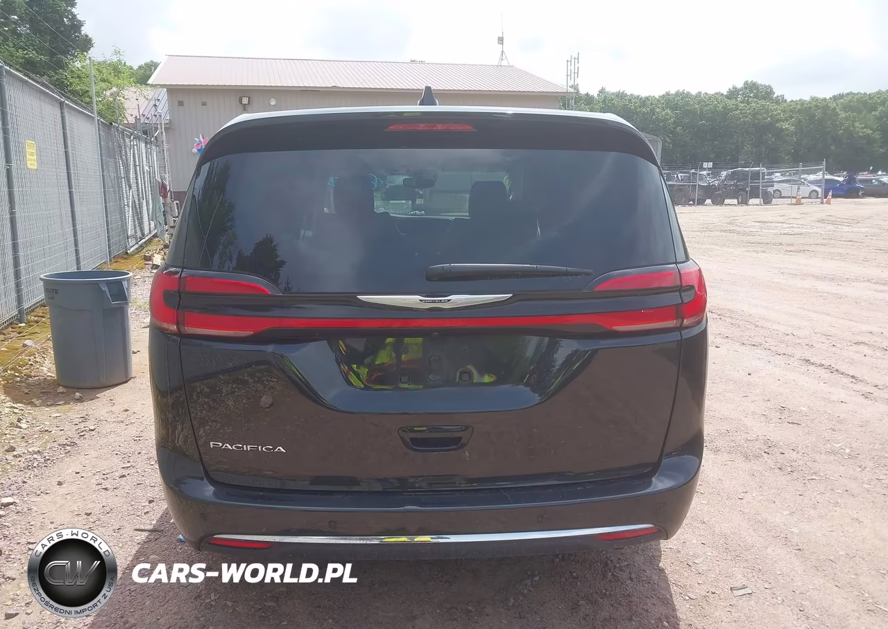 2023 Chrysler Pacifica Touring L VIN:2C4RC1BG9PR615936 - 16