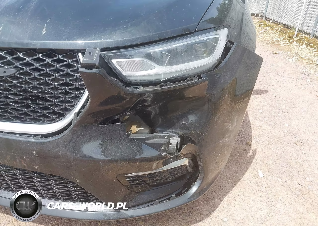 2023 Chrysler Pacifica Touring L VIN:2C4RC1BG9PR615936 - 17