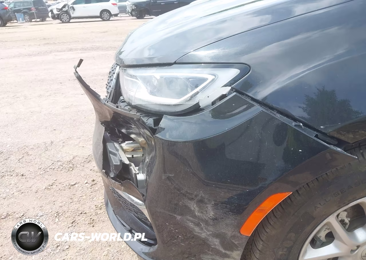 2023 Chrysler Pacifica Touring L VIN:2C4RC1BG9PR615936 - 6