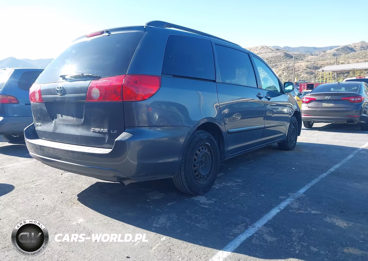 2009 Toyota Sienna Le VIN:5TDZK23C99S276173 - 4