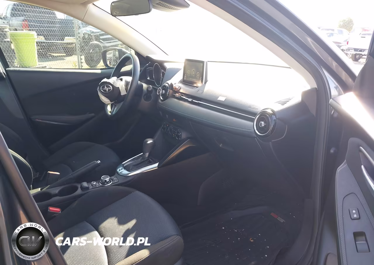 2016 Scion Ia VIN:3MYDLBZVXGY132011 - 5