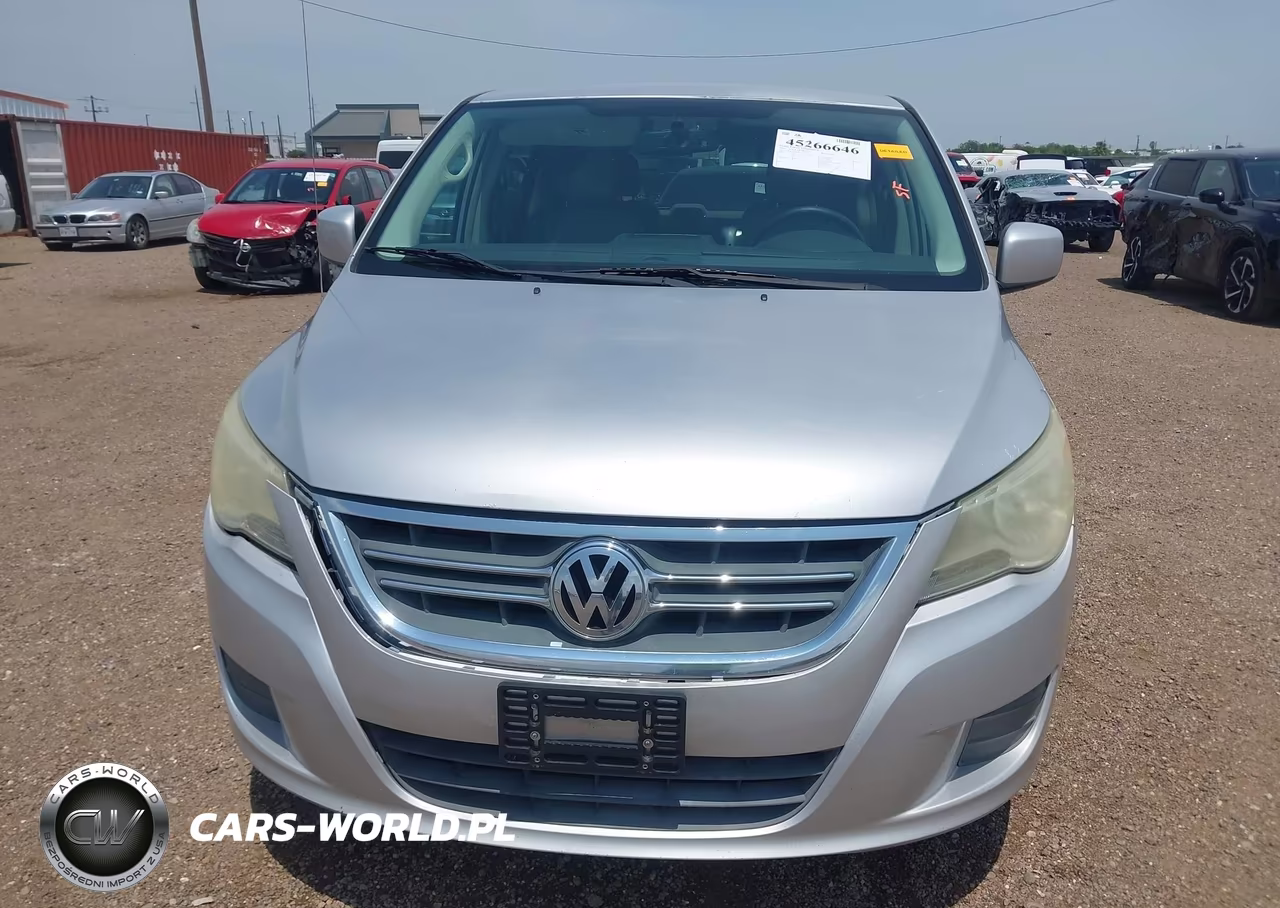 2010 Volkswagen Routan Se VIN:2V4RW3D18AR324756 - 6