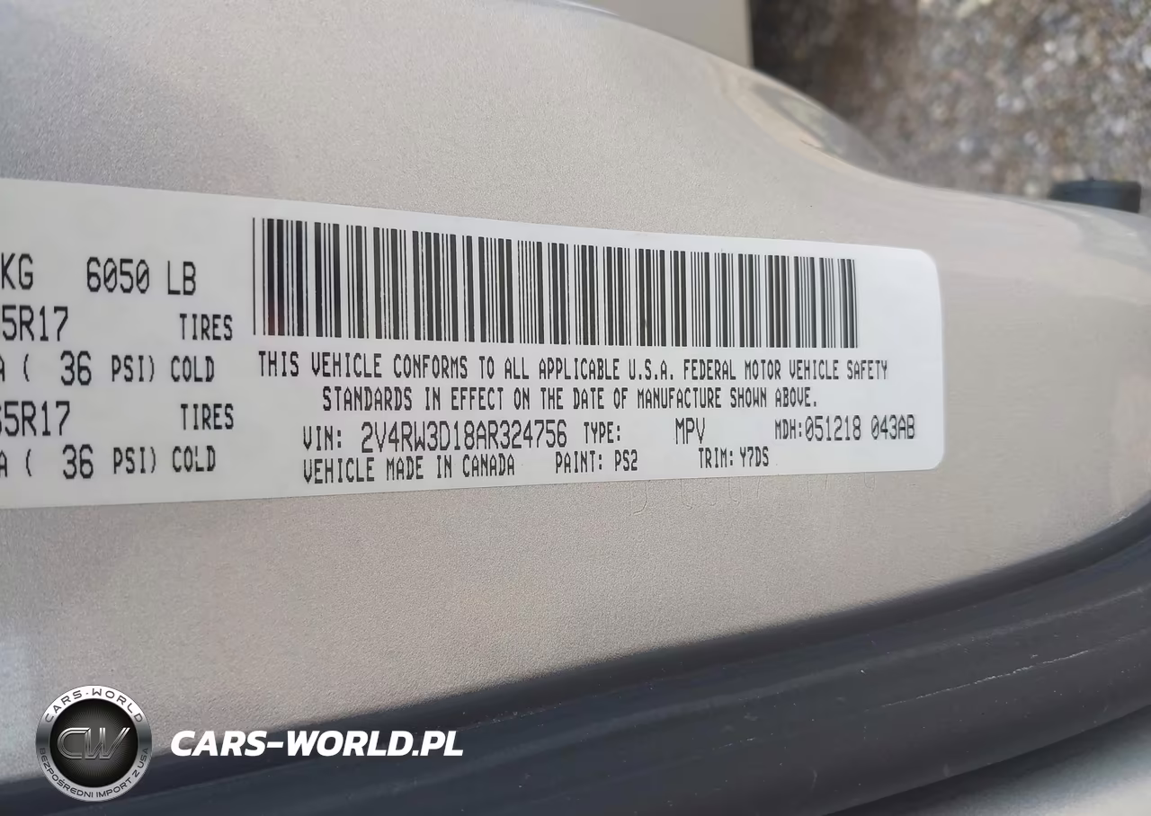 2010 Volkswagen Routan Se VIN:2V4RW3D18AR324756 - 9