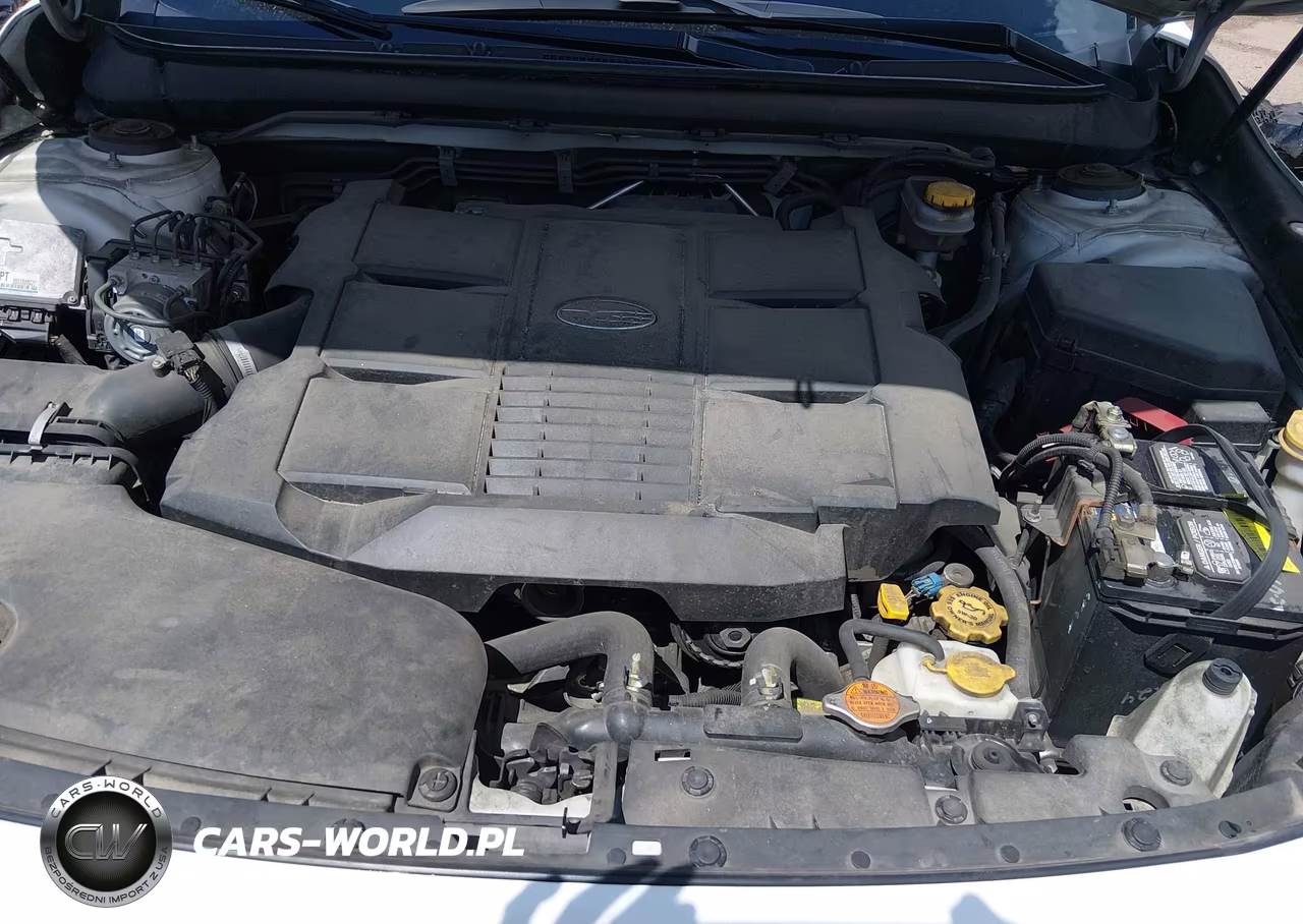 2015 Subaru Outback 3.6R Limited VIN:4S4BSENC3F3313517 - 10