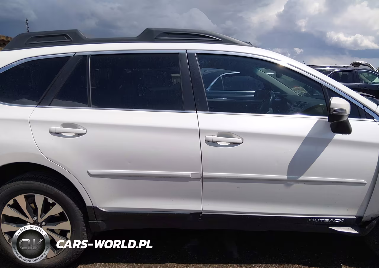 2015 Subaru Outback 3.6R Limited VIN:4S4BSENC3F3313517 - 14