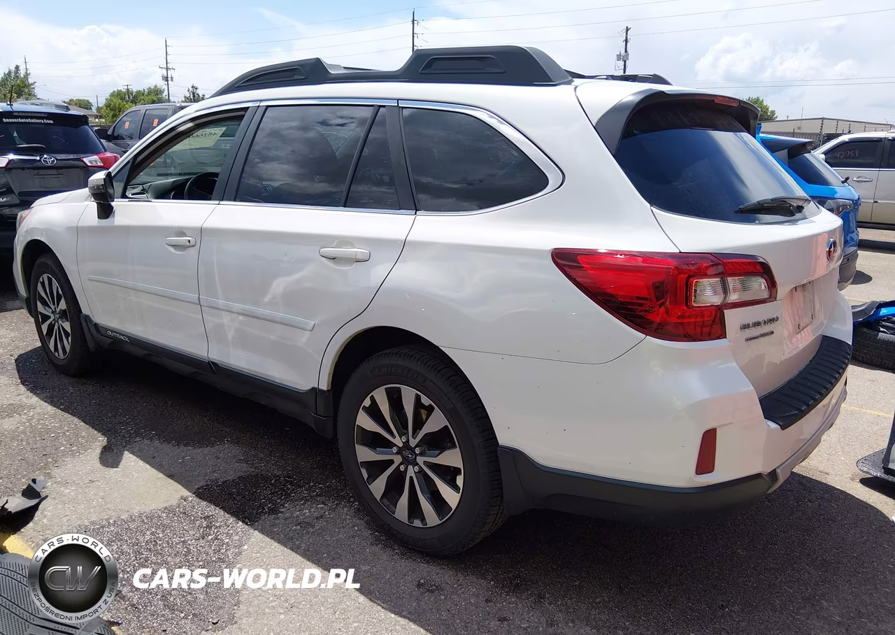 2015 Subaru Outback 3.6R Limited VIN:4S4BSENC3F3313517 - 3