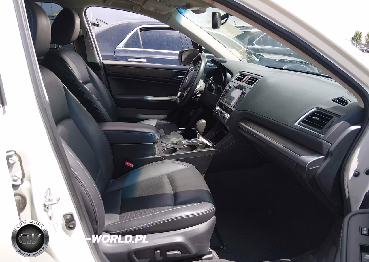 2015 Subaru Outback 3.6R Limited VIN:4S4BSENC3F3313517 - 5