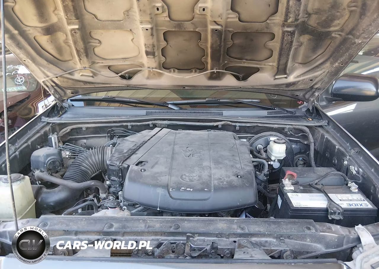 2015 Toyota Tacoma Prerunner V6 VIN:5TFJU4GN3FX079097 - 10