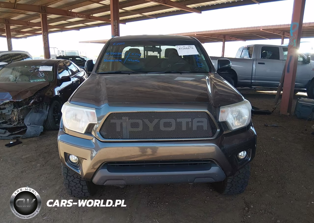 2015 Toyota Tacoma Prerunner V6 VIN:5TFJU4GN3FX079097 - 12