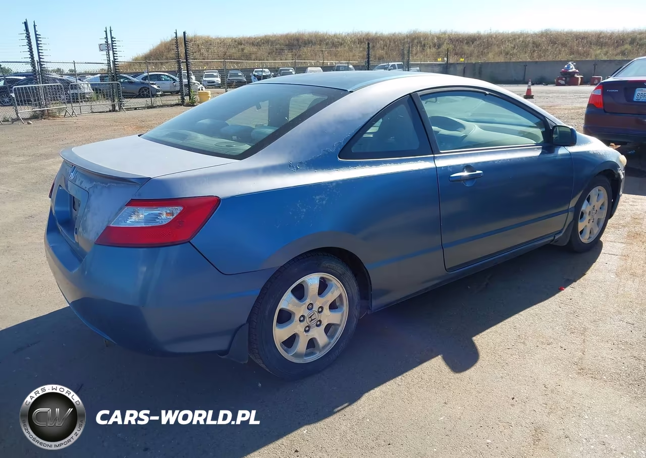 2007 Honda Civic Lx VIN:2HGFG11667H576696 - 4