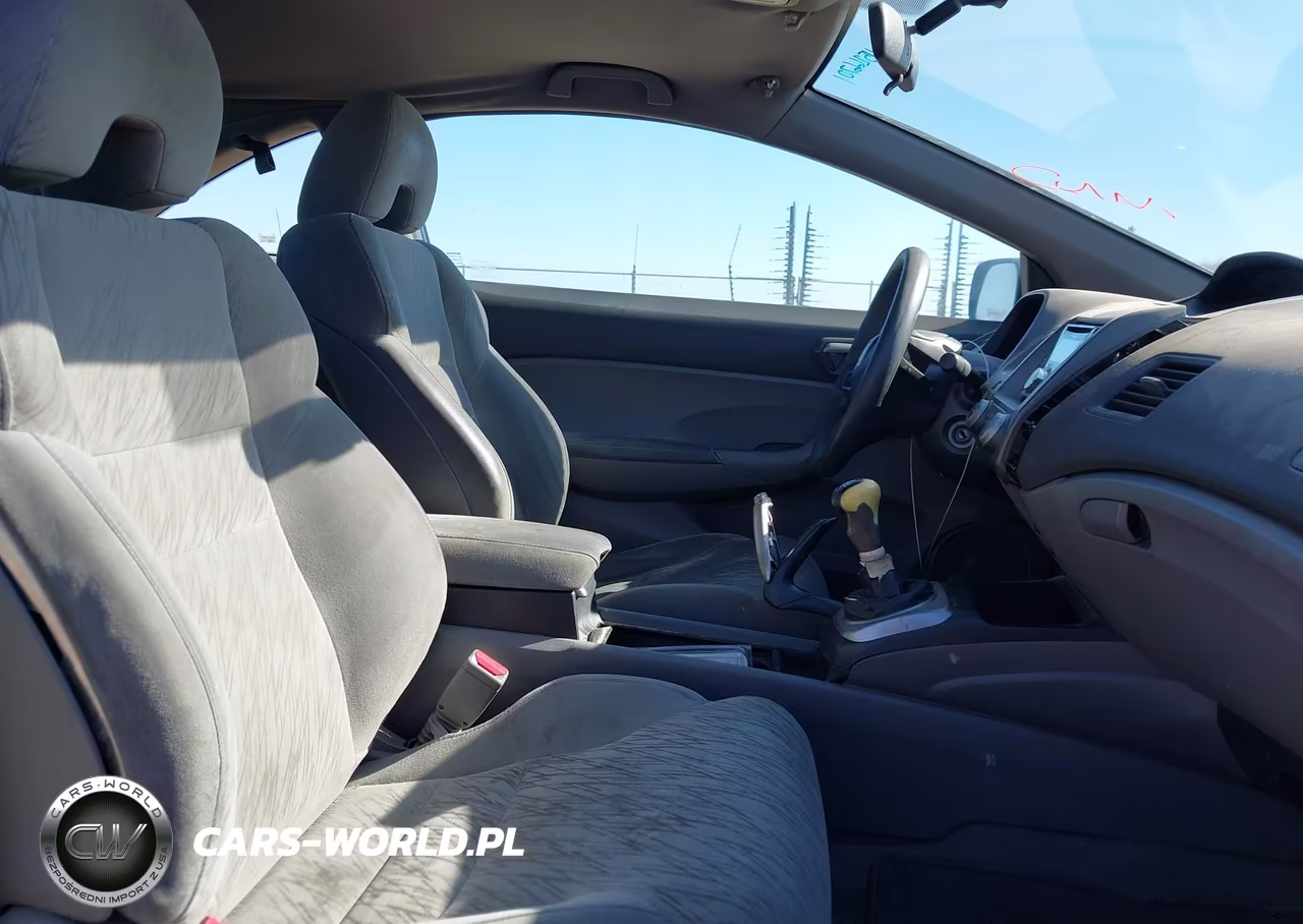 2007 Honda Civic Lx VIN:2HGFG11667H576696 - 5