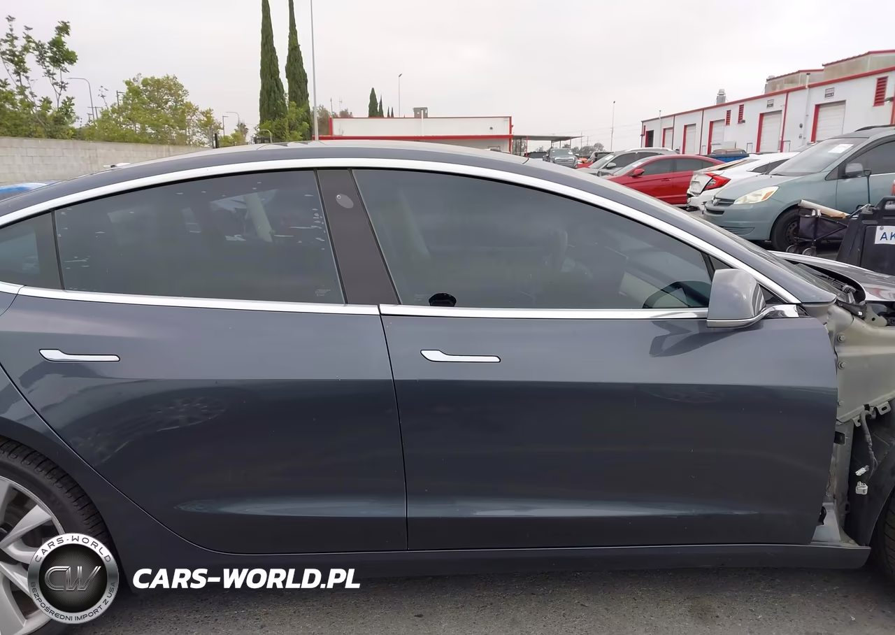 2018 Tesla Model 3 Long Range-Mid Range VIN:5YJ3E1EA2JF015107 - 14